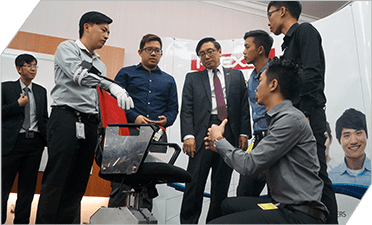 Plexus engineers in Malaysia collaborated with university students to create the “PlexWheel"